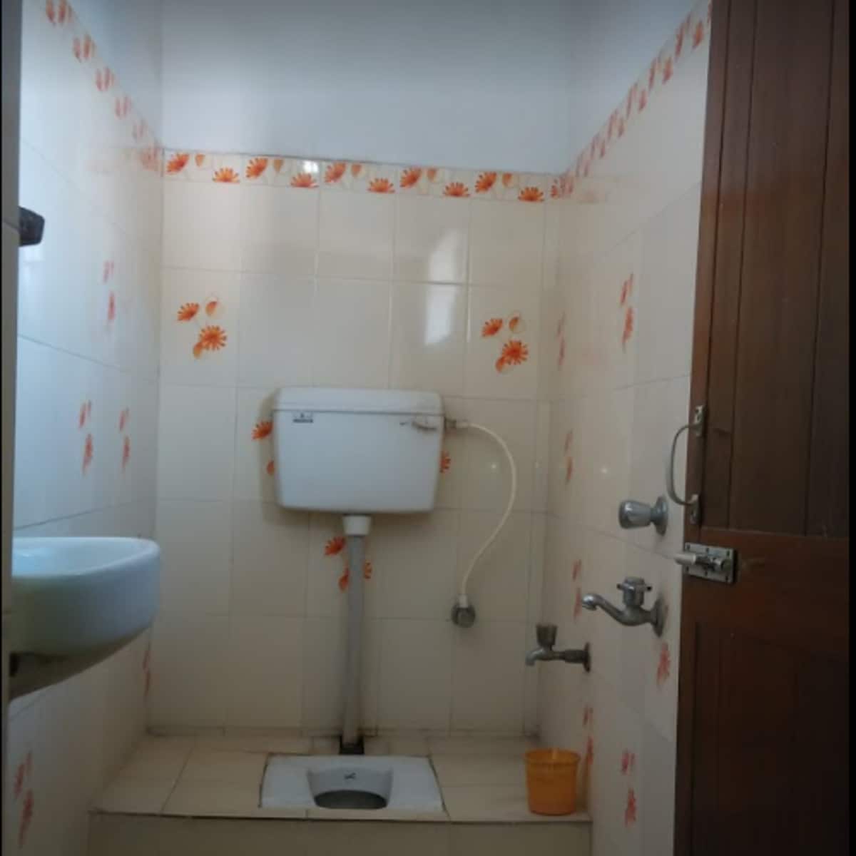 Hotel Anupam - Tap to explore photos