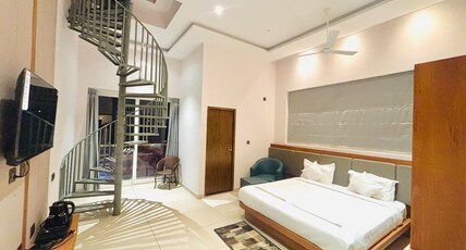 EMORA KEYS Room Type - Duplex 4 bedded hill view suites