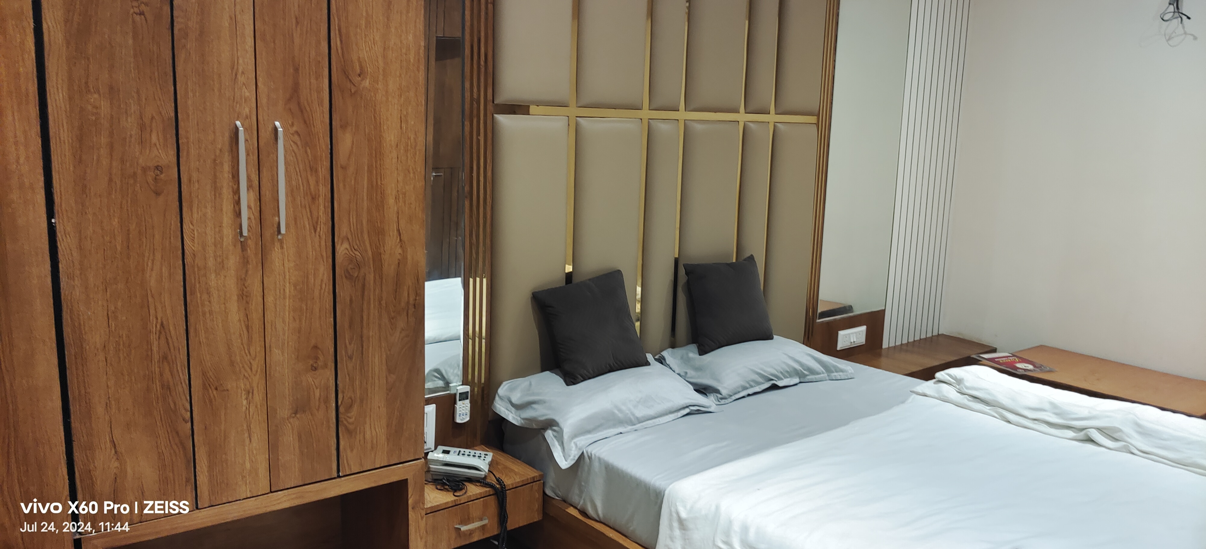 Hotel Mangal Residency - Tap to explore photos