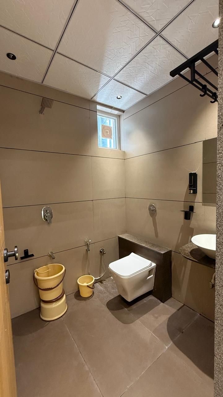 HOTEL KRISHN PALACE - Tap to explore photos