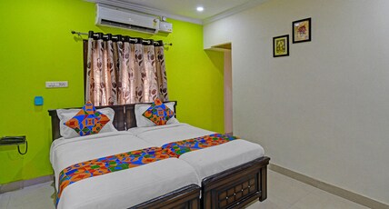 FabHotel Sri Balaji Grand Room Type - Deluxe Room