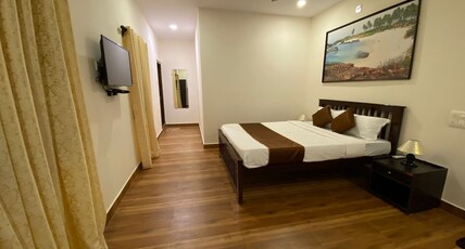 Udupi Inn | Rooms & Dorms Room Type - Deluxe Double