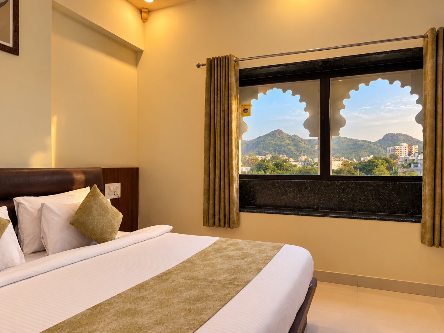 HOTEL RIDDHI INN - Tap to explore photos