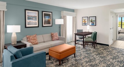 Embassy Suites Fort Myers Room Type - 2 QUEEN BEDS CORNER