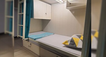 Oxfordcaps Abuzz - Shimla Room Type - Male Bunk beds