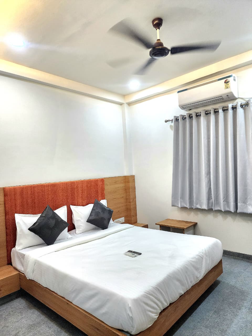 Hotel Namaste. - Tap to explore photos