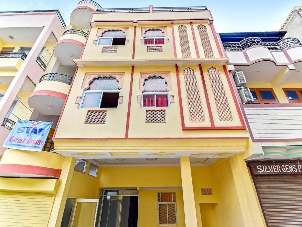 Hotel Star - Tap to explore photos