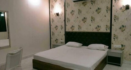 Heaven hotel Room Type - Bedroom