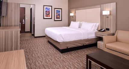 Holiday Inn Express & Suites Williams, an IHG Hotel Room Type - 1 King Suite Communications Mobility Accessible Rollin Shower