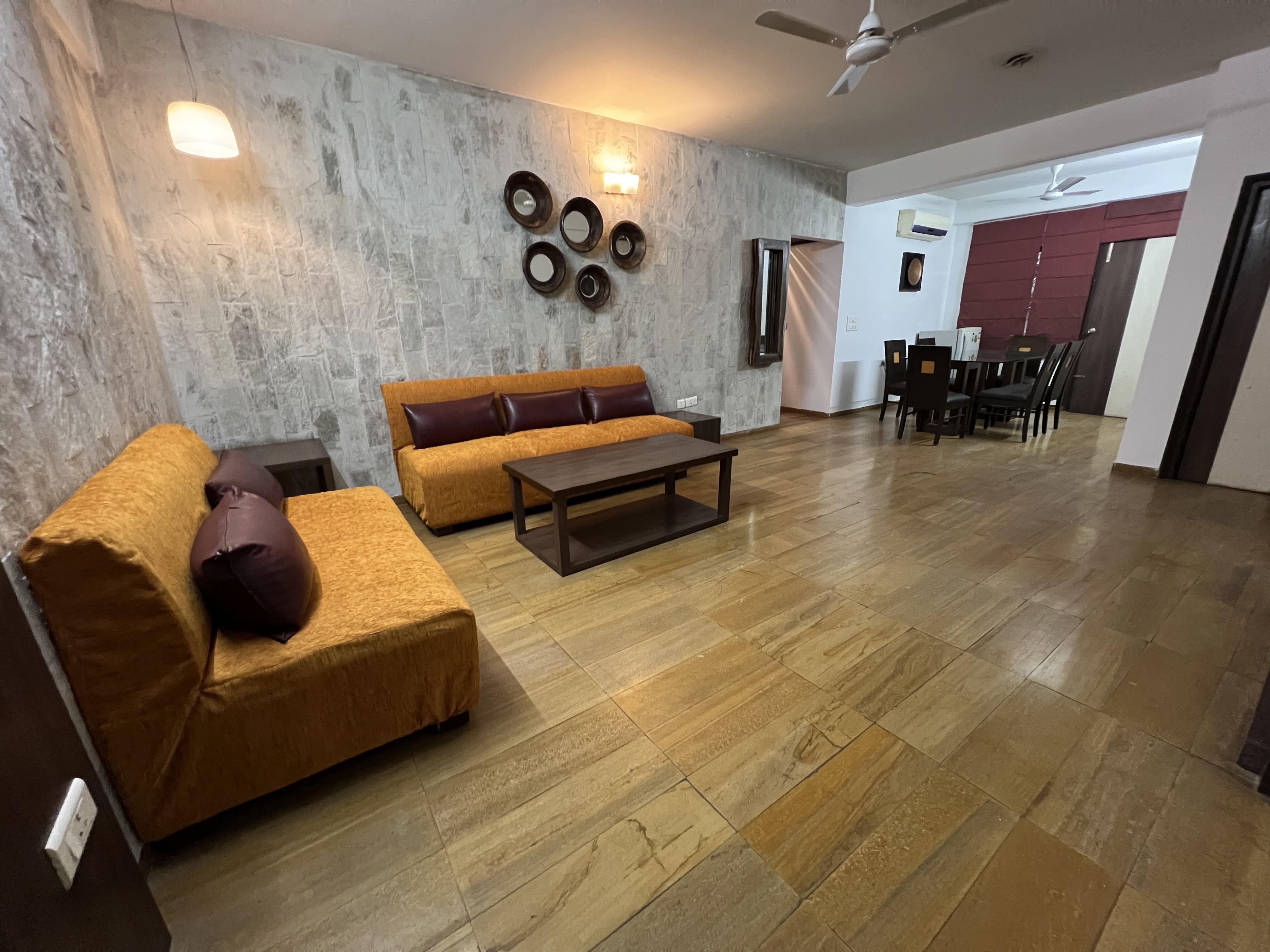 Cozy apartment in jaipur - Tap to explore photos