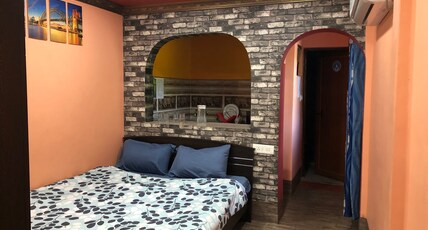 12 Home Stay service Apartment Room Type - Studio