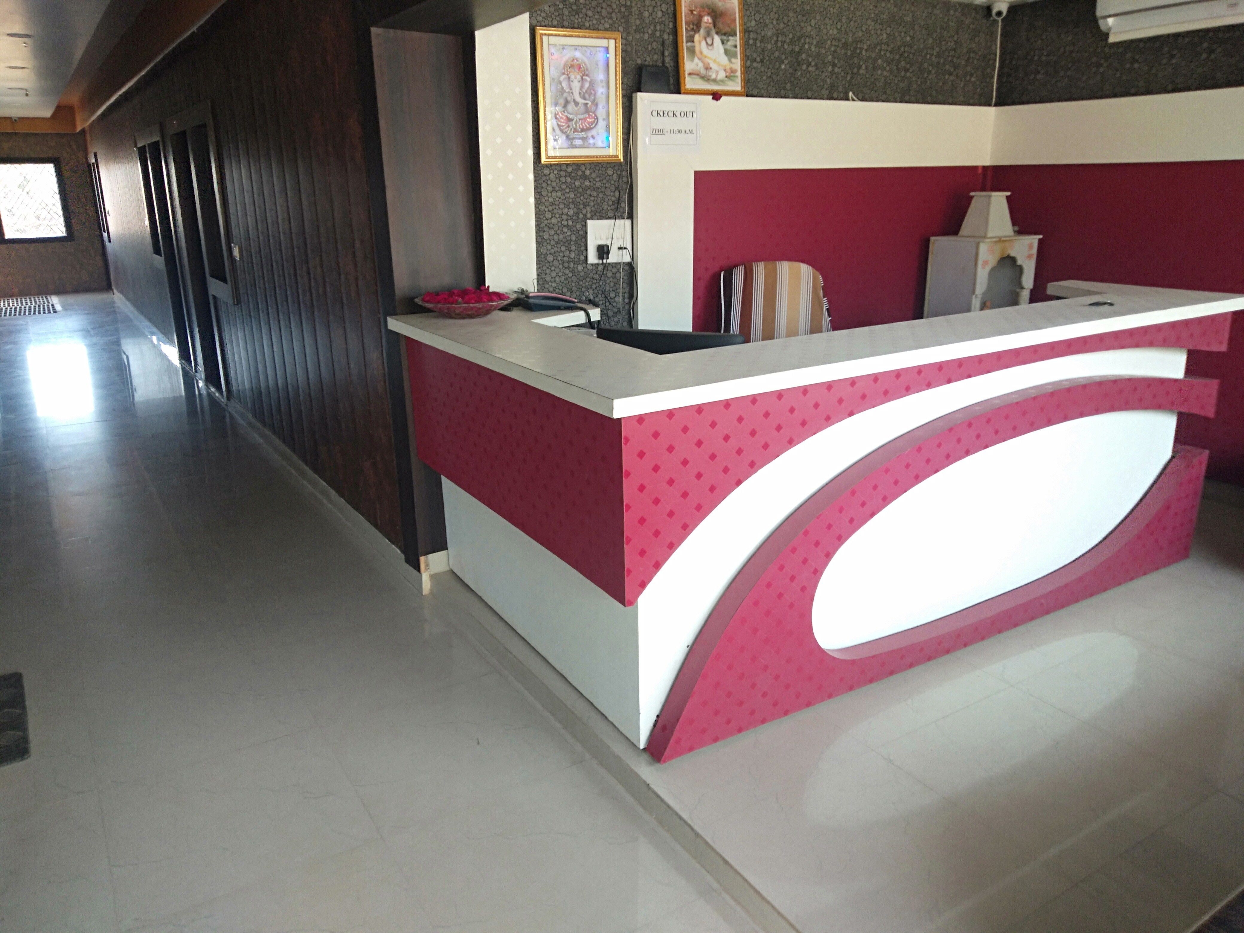 Hotel Om Sai Ram - Tap to explore photos