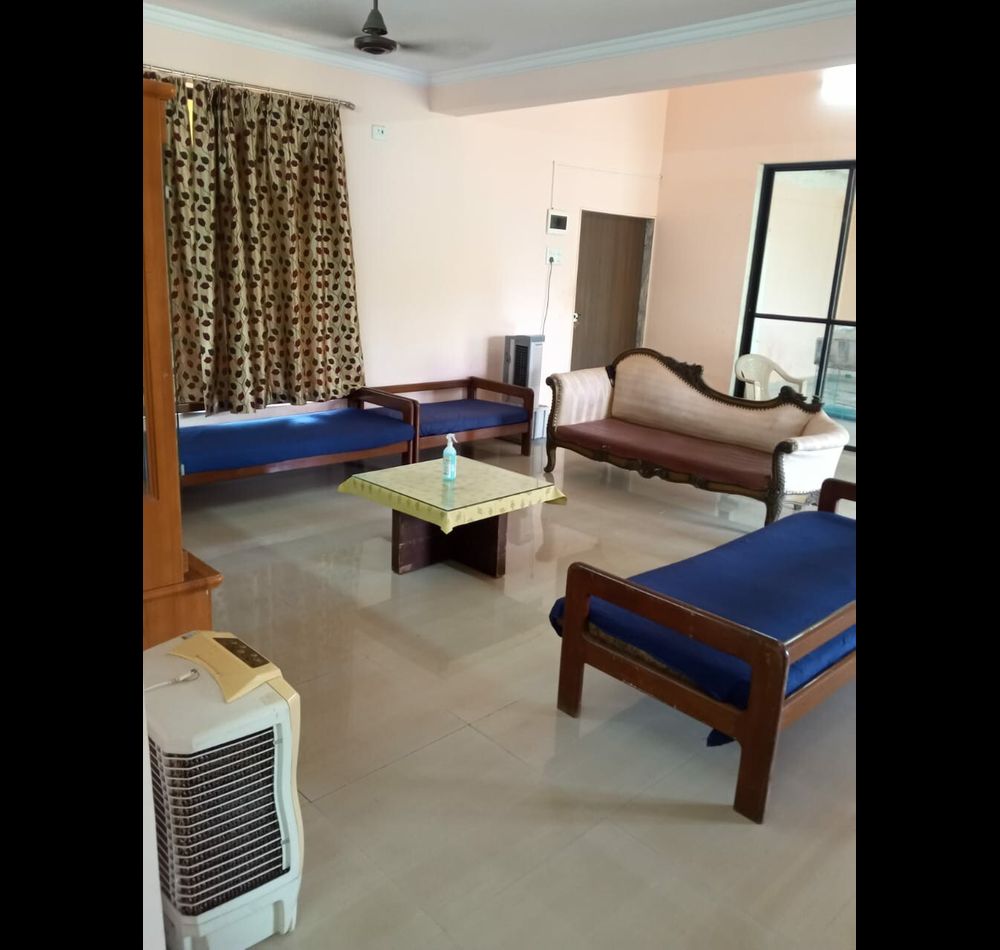 HILLVIEW VILLA in MIDDLE of NO WHERE - Tap to explore photos