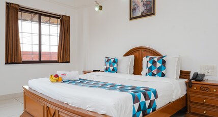 Hotel Galaxy Room Type - Honeymoon Suite