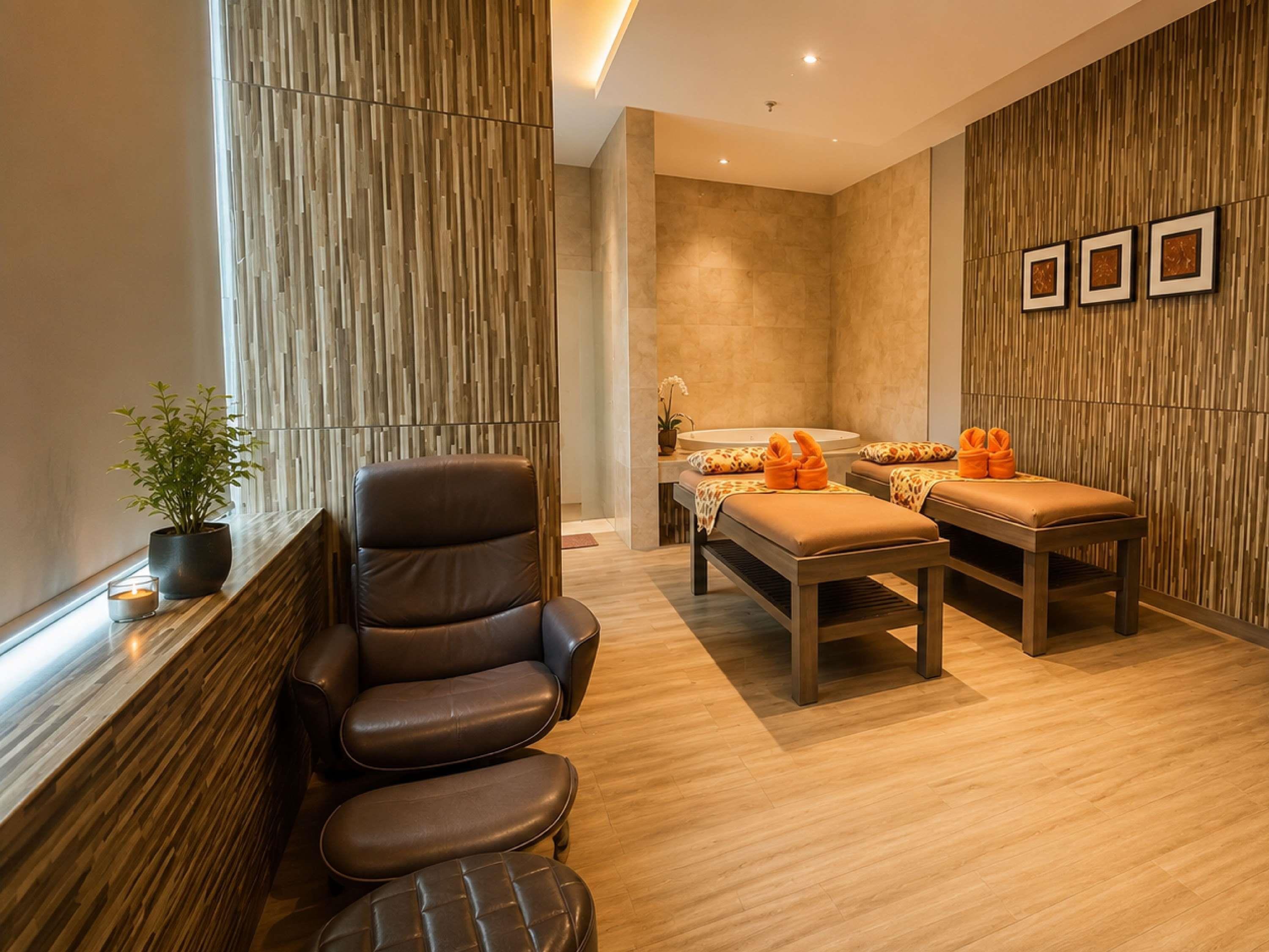 NOVOTEL BANGKA - Tap to explore photos