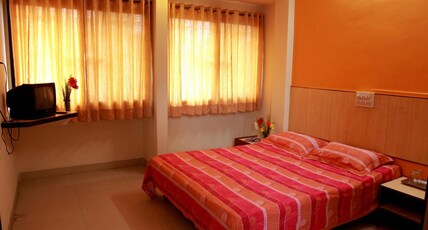 HOTEL SHREEMAN Room Type - Deluxe Non AC Room