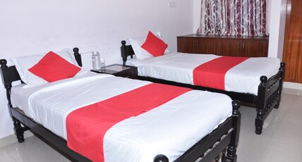 Kiruba Castle Room Type - Deluxe Double Room
