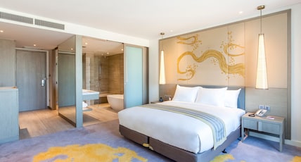 Crowne Plaza Vientiane Room Type - 1 King Standard