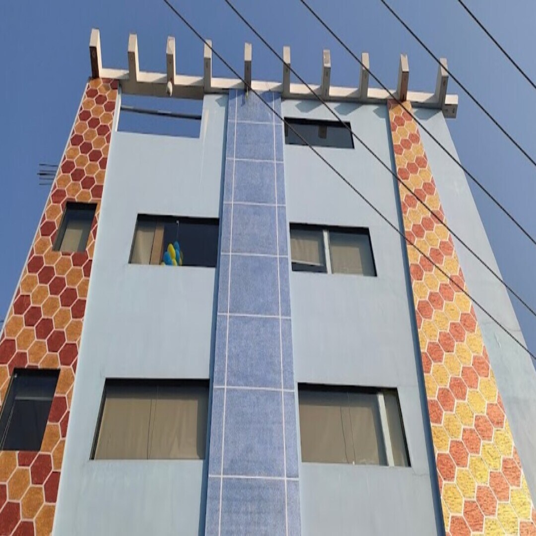 Sri Kameswara Lodge n Convention - Tap to explore photos