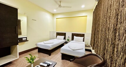 Adarsha Palace Room Type - Standard AC Room