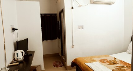 Hotel Midway & Zaika Restaurant Room Type - Standard Room