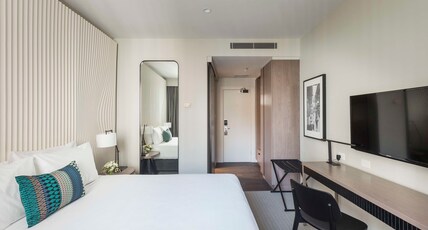 DoubleTree by Hilton Hotel Melbourne - Flinders Street Room Type - KING GUEST ROOM