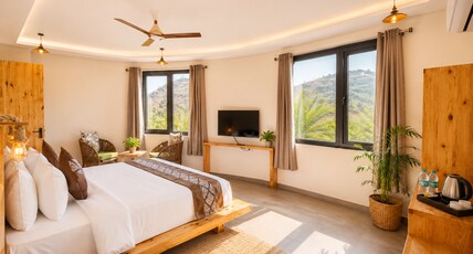 Hotel The Hind Room Type - Royal 3-Bedroom Jacuzzi & Steam Villa with Party Lounge