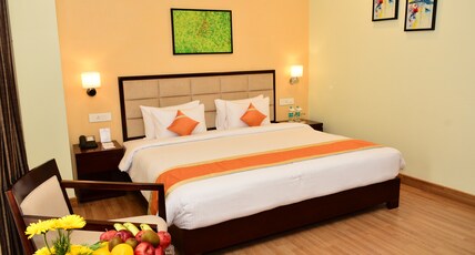 Sagar Sona Room Type - Premium King Bed