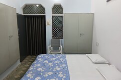Luthra Niwas