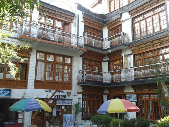 Ree Yul Guest House - Tap to explore photos