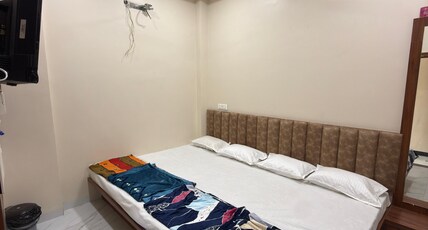 Shri Krishna Kunj Guest house Room Type - Four Bedded AC Room