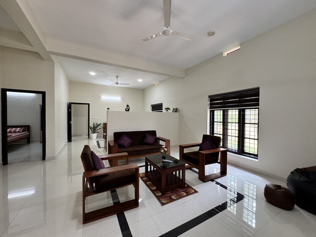PVs Furnished Apartment - Tap to explore photos