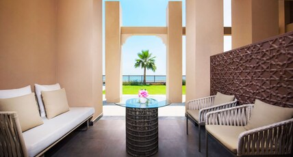 DoubleTree by Hilton Resort  & Spa Marjan Island Room Type - SUITE WITH KITCHENETTE