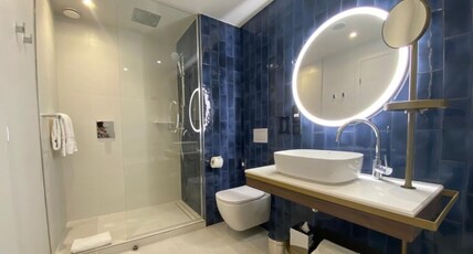 Crowne Plaza NICE - GRAND ARENAS Room Type - 2 Twin Beds Standard Sea Side