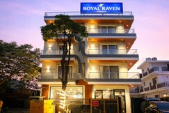 Royal Raven Hotel & Banquet Greater Noida Nearby India Expo Centre & Mart