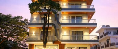 Royal Raven Hotel & Banquet Greater Noida Nearby India Expo Centre & Mart