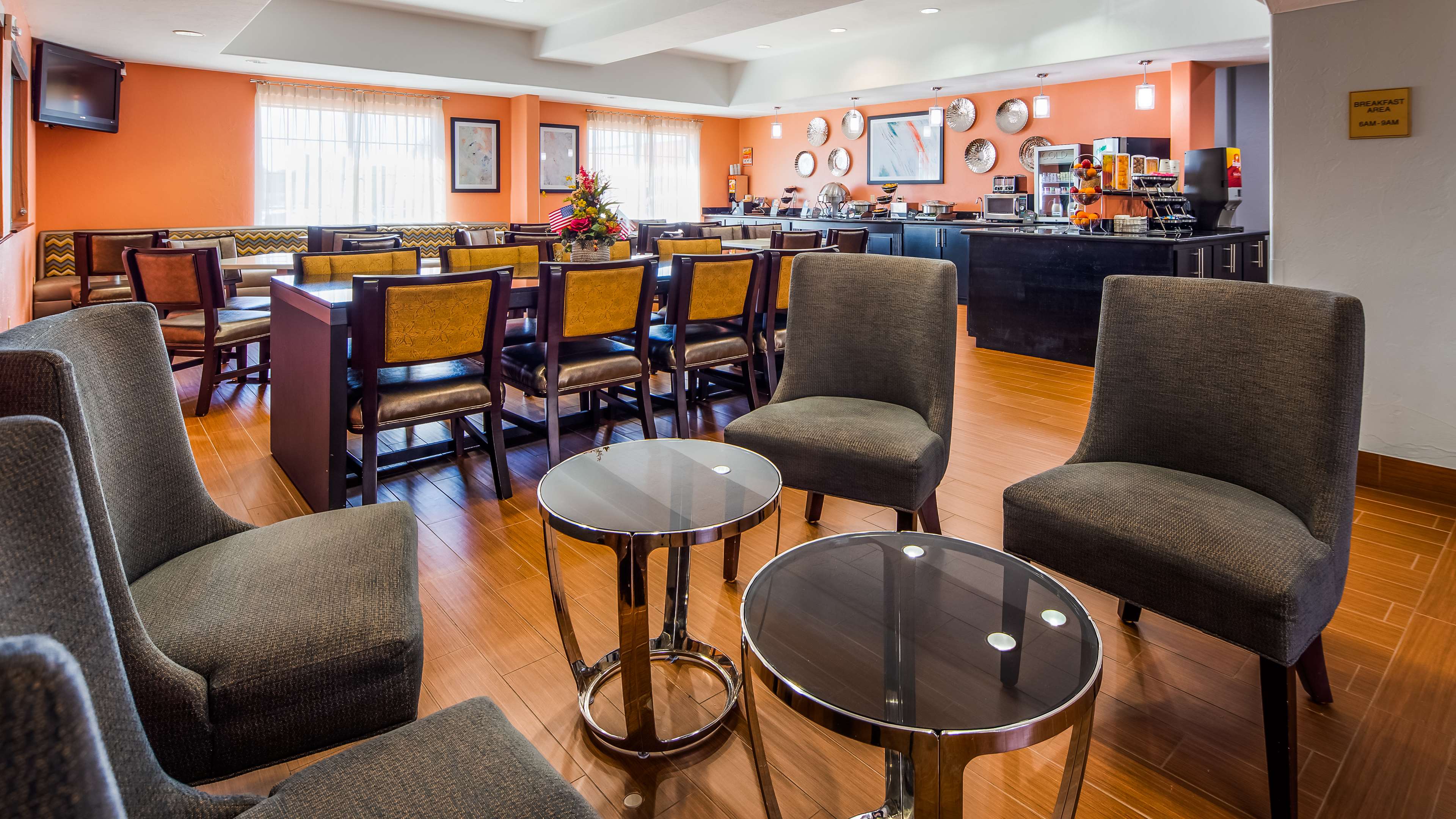 Best Western Plus Barsana Hotel & Suites - Tap to explore photos