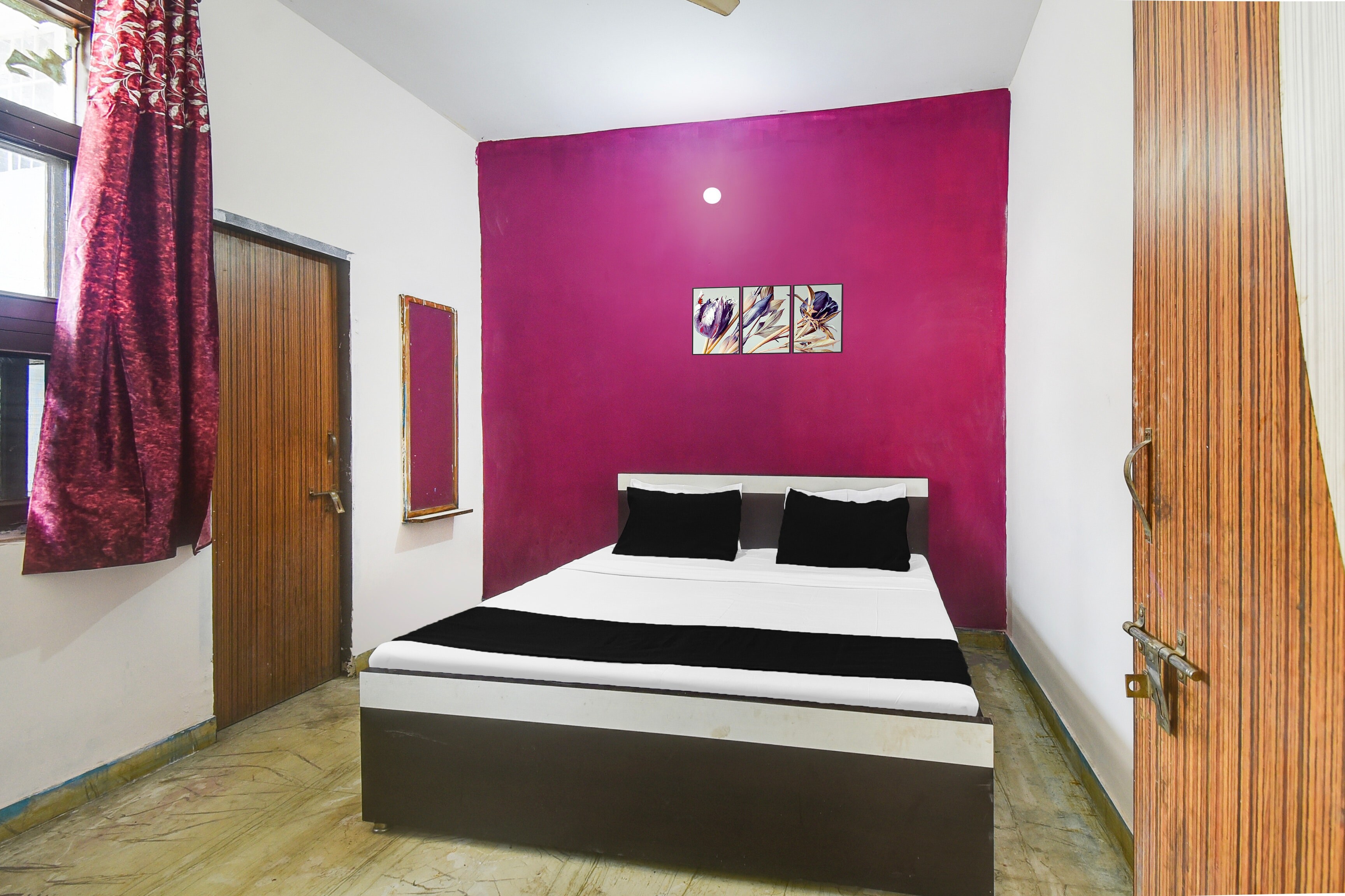 Hotel O Shri Ganesham - Tap to explore photos