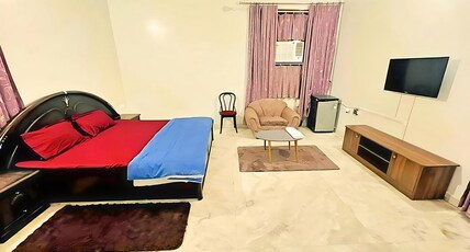 Riya Palace Varanasi Room Type - Bedroom 3