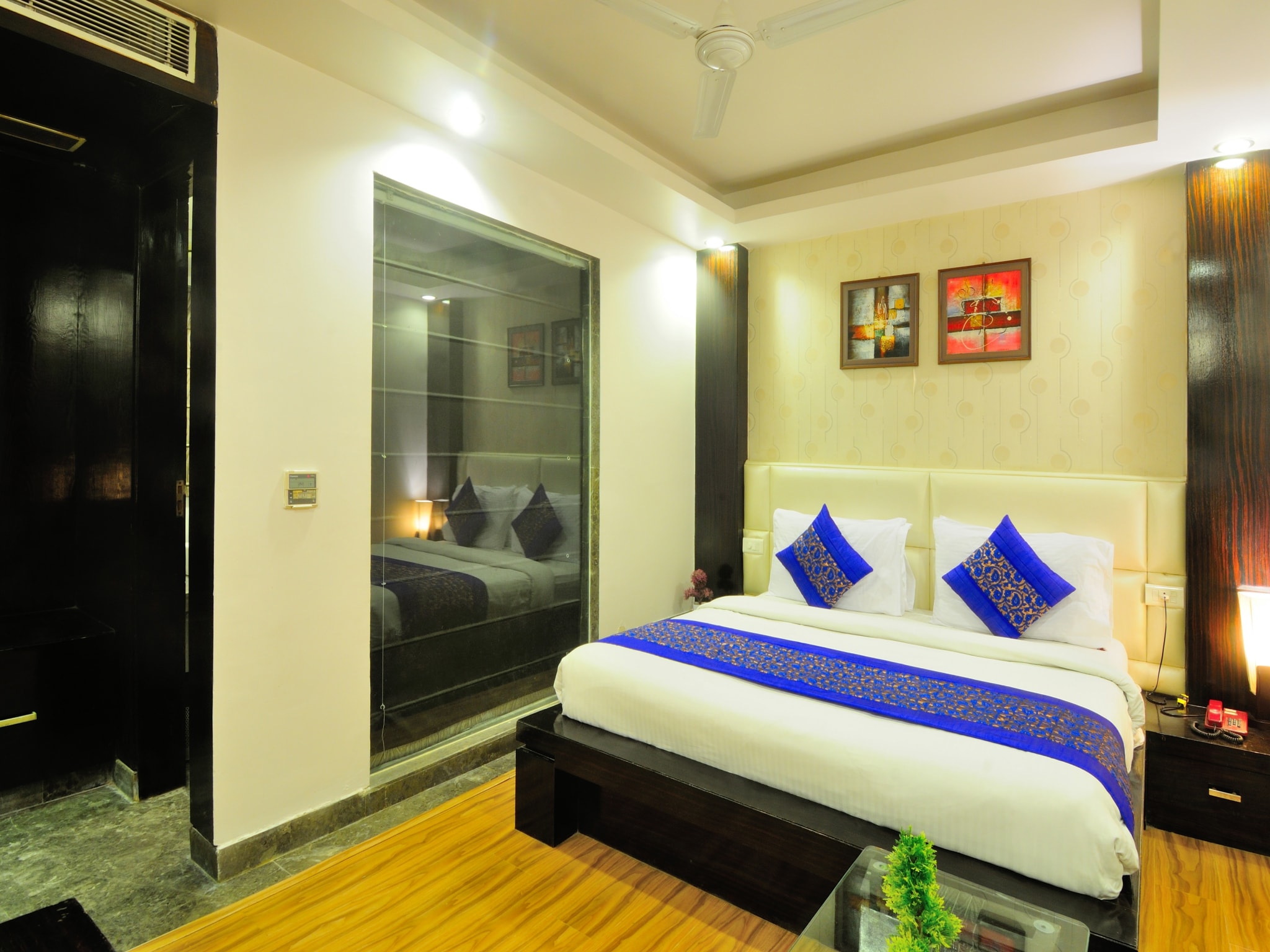 Hotel Elegance @ New Delhi Railway Station - Tap to explore photos