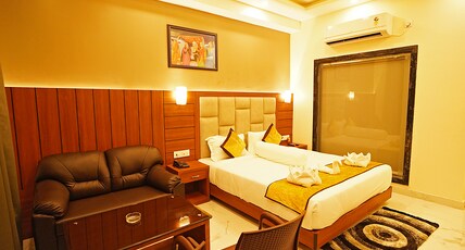 AZAD HIND BEACH RESORT Room Type - SUPER DELUXE ROOM WITH CITY VIEW FROM BALCONY