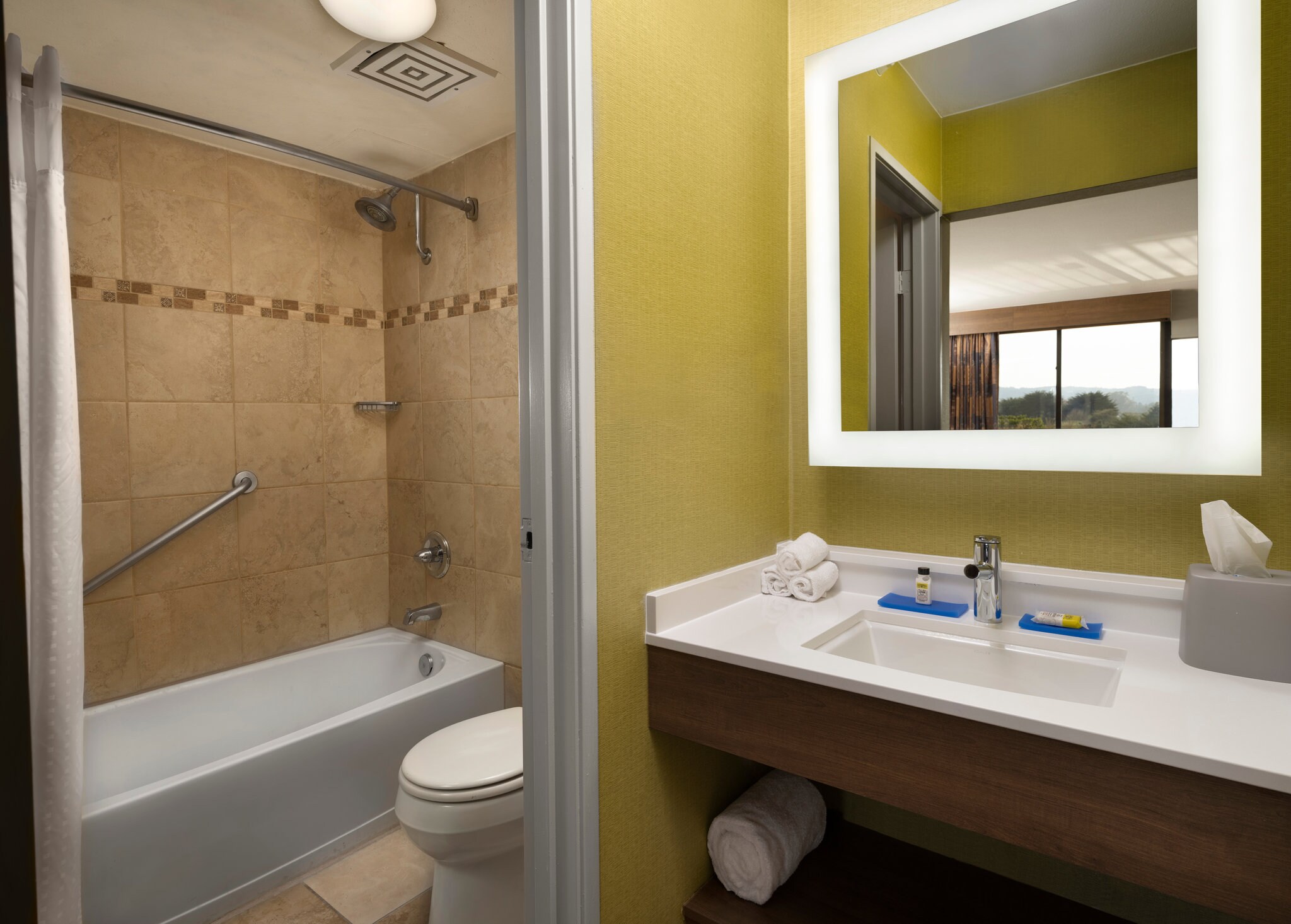 Holiday Inn Express AT MONTEREY BAY - Tap to explore photos