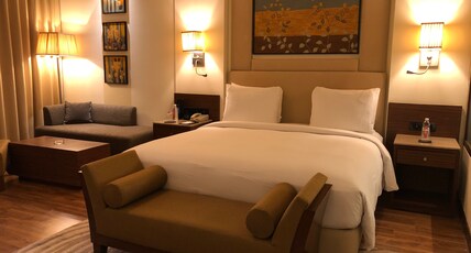 DoubleTree by Hilton Hotel Agra Room Type - King Deluxe Room