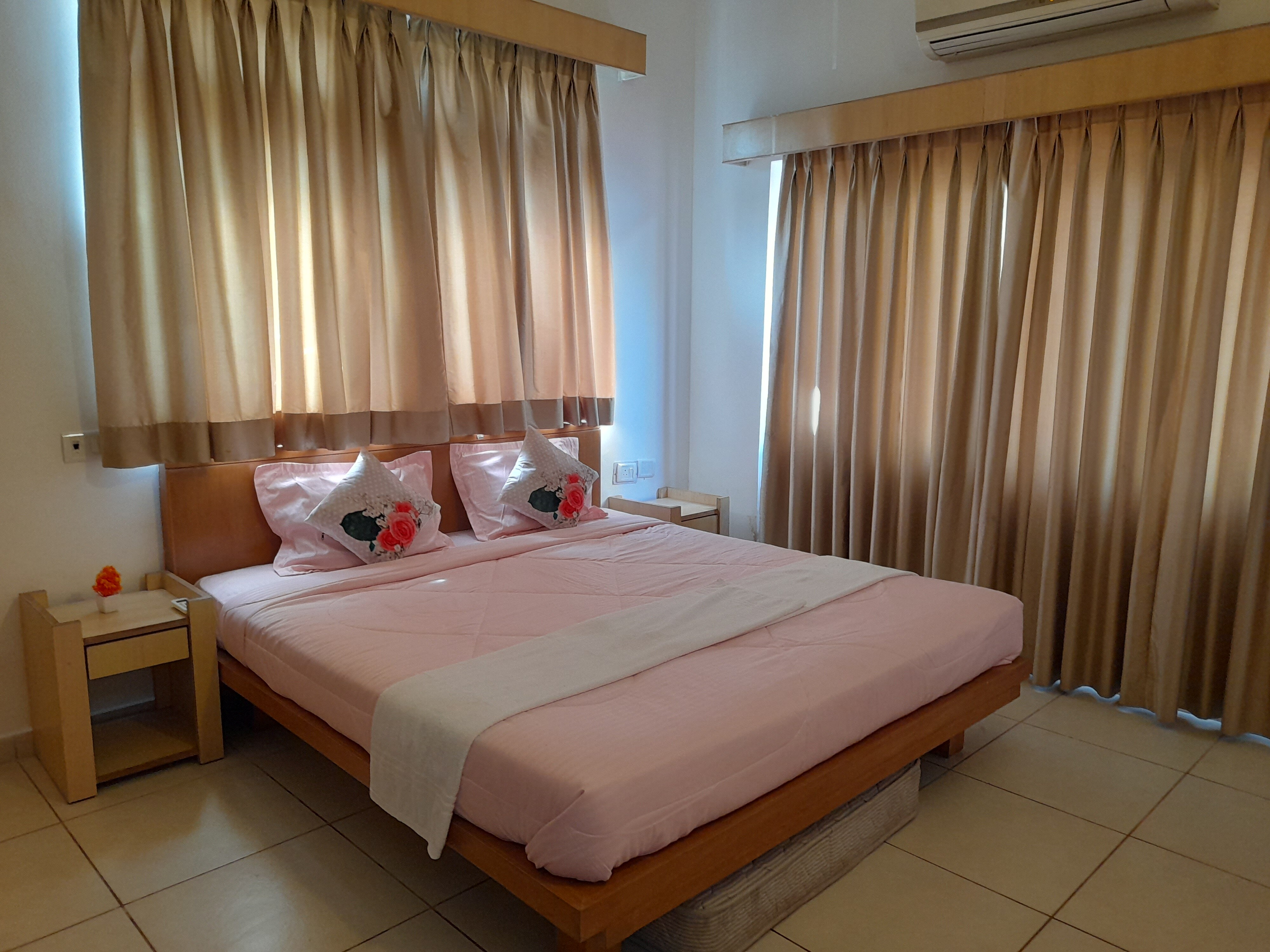 Villa De riverview - Tap to explore photos