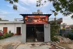 Rudra Oyo Rooms