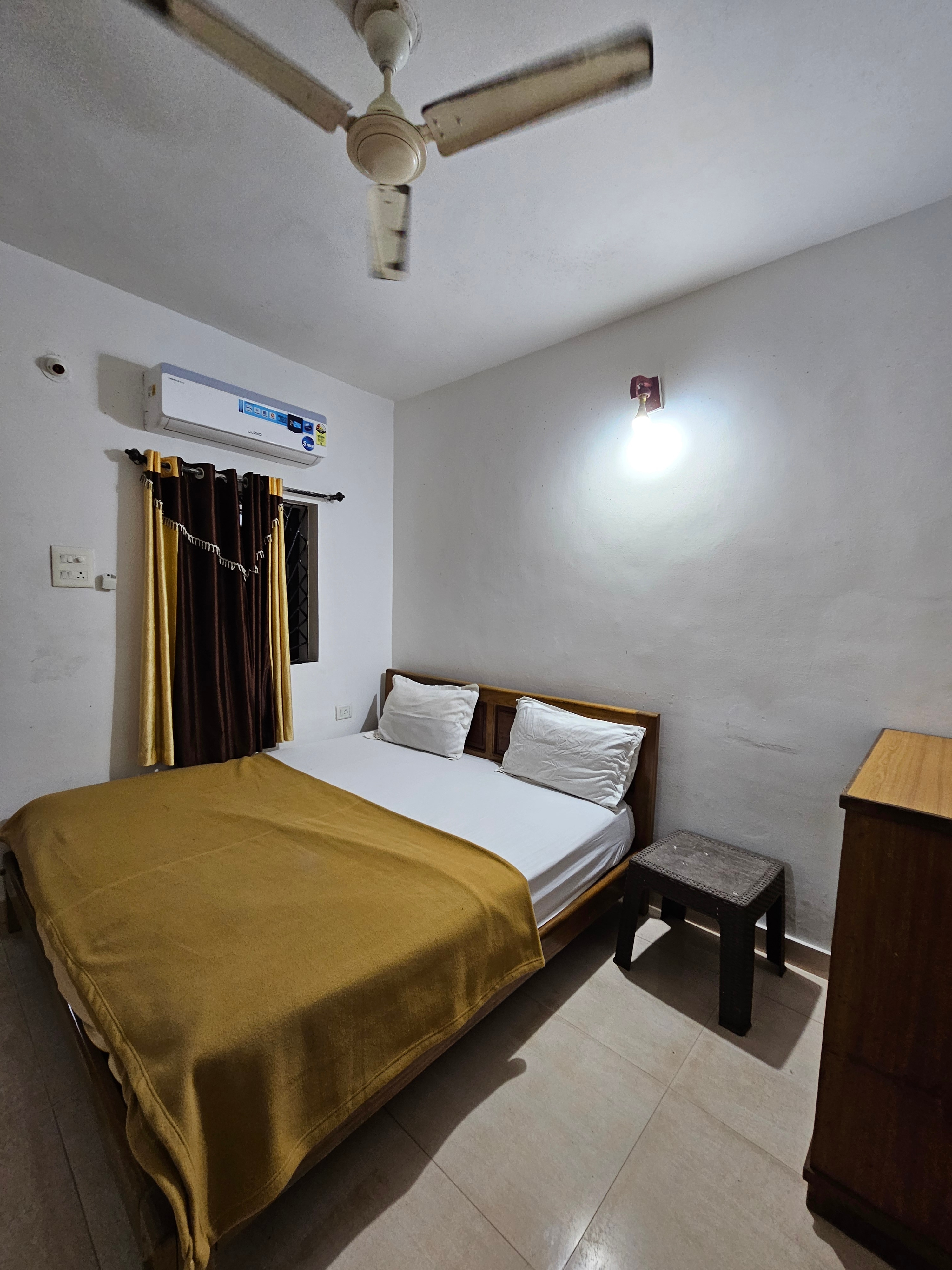 Rosy Guest House since 1989 - Tap to explore photos
