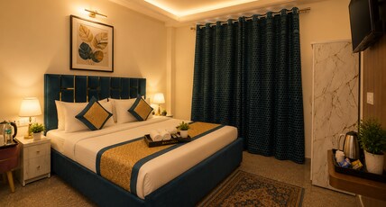 Hotel Kasa Stays Ramesh Nagar Room Type - Deluxe Room Hotel Kasa Stays Ramesh Nagar Room Type - Deluxe Room