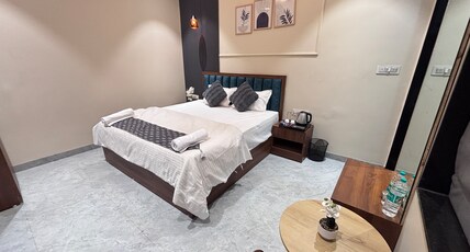 Hotel Stayvilla Raipur Room Type - Premium Standard Room Hotel Stayvilla Raipur Room Type - Premium Standard Room
