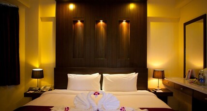 Sun City Hotel Pattaya Room Type - Deluxe Twin Room