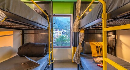 The Hosteller Rishikesh, Laxman Jhula Room Type - Bed in 4 Bed Mixed Dormitory with Balcony and Hill View